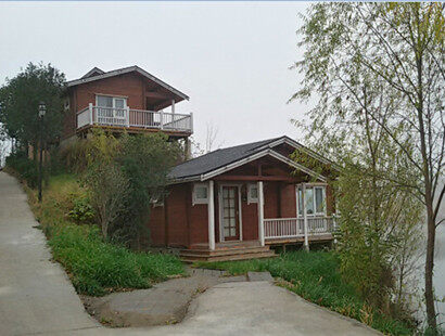 廣東黃沙水庫(kù)客戶搭建的度假木屋