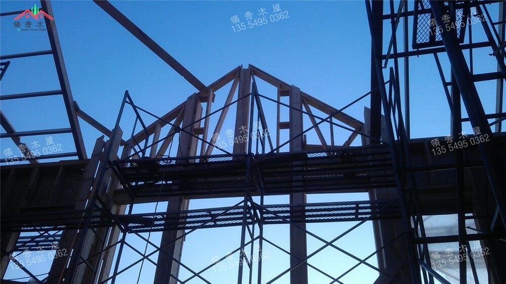 湖南長(zhǎng)沙客戶大型雙層木別墅案例施工展示(圖14)