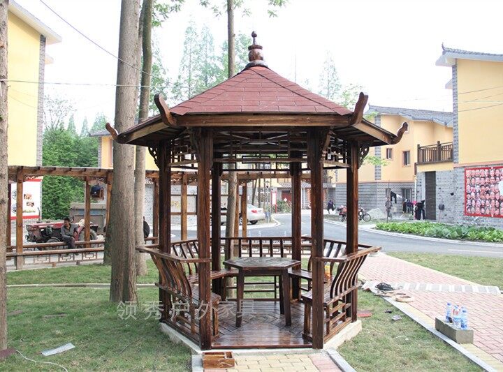 建造一個木涼亭的價格是多少呀？(圖1)