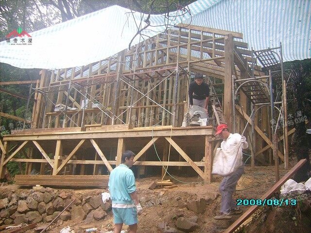 輕型木屋施工