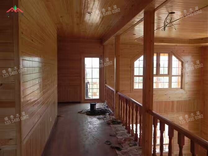 建在水庫邊的雙層重型木別墅(圖8)