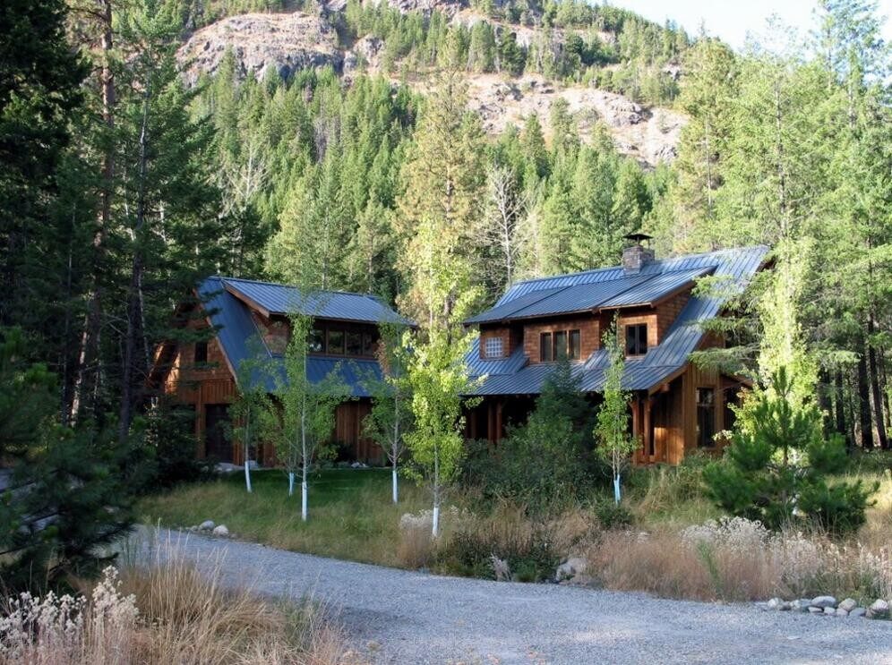 木屋結(jié)合生態(tài)建筑來設(shè)計建造(圖3)