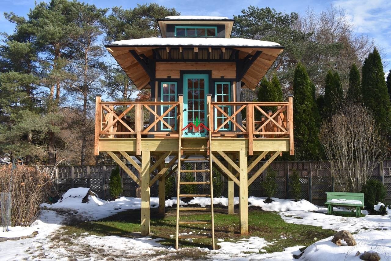 特色雙層屋頂藍(lán)色庭院小樹屋