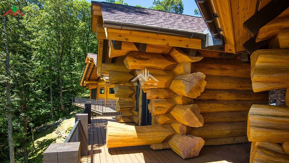 高檔的重型木刻楞木屋別墅是什么樣的？(圖23)