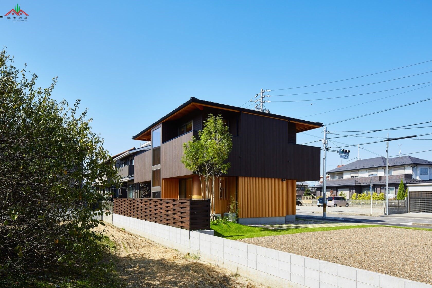 新中式雙層木屋別墅
