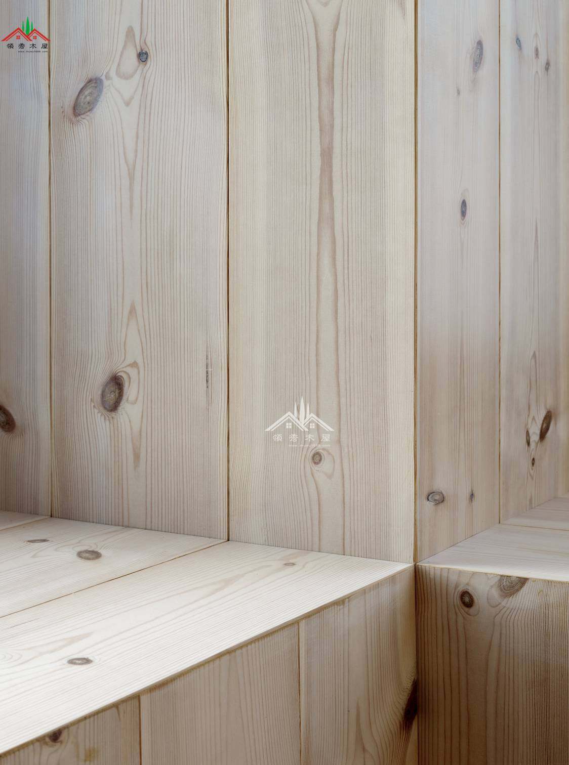 黑色外墻度假木屋