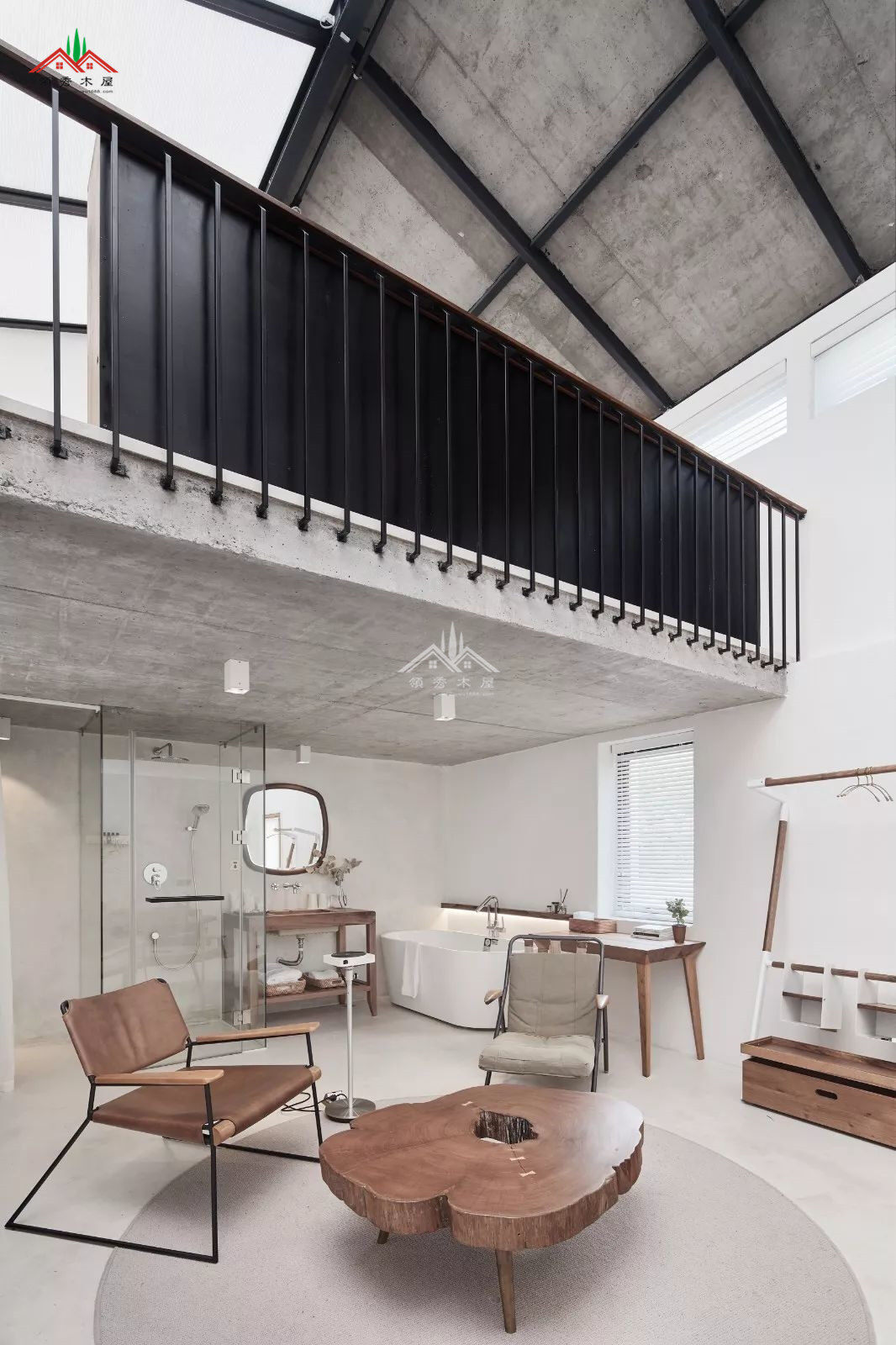 簡(jiǎn)約混磚木屋