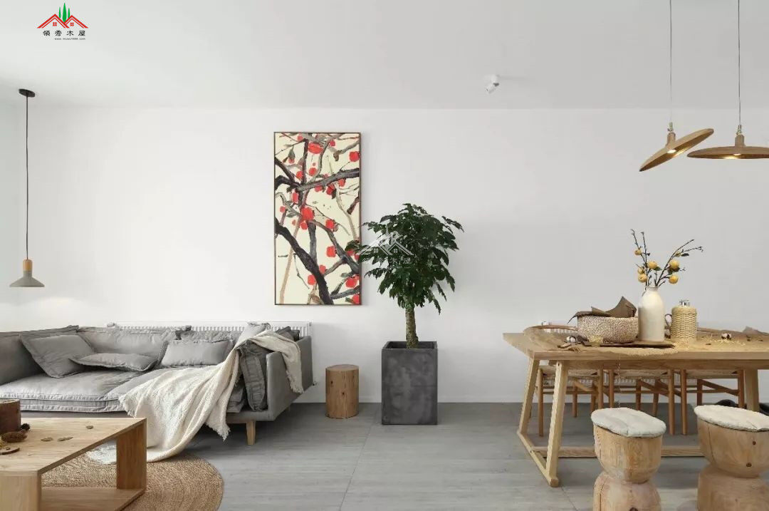 簡(jiǎn)約混磚木屋