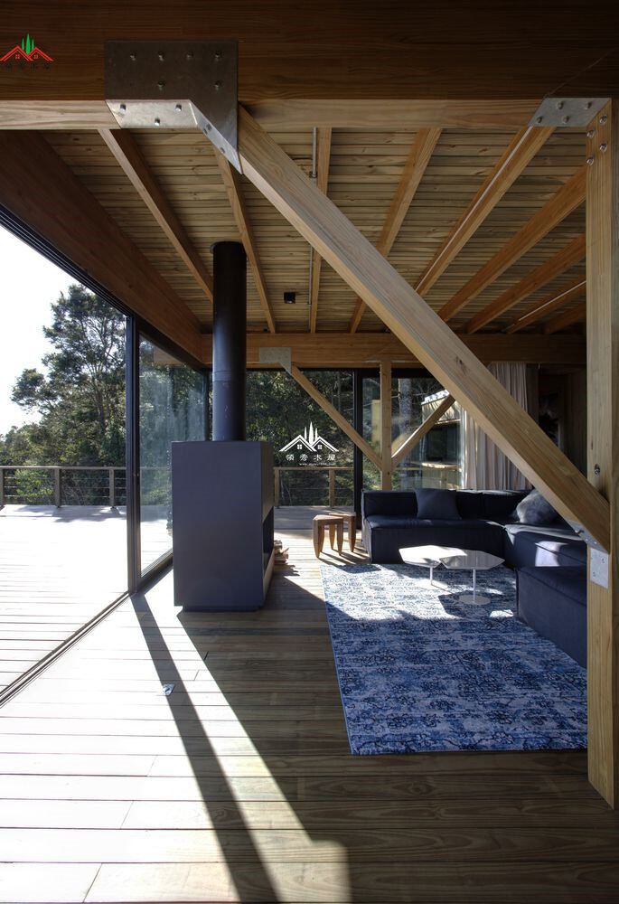 斜坡平頂度假木屋