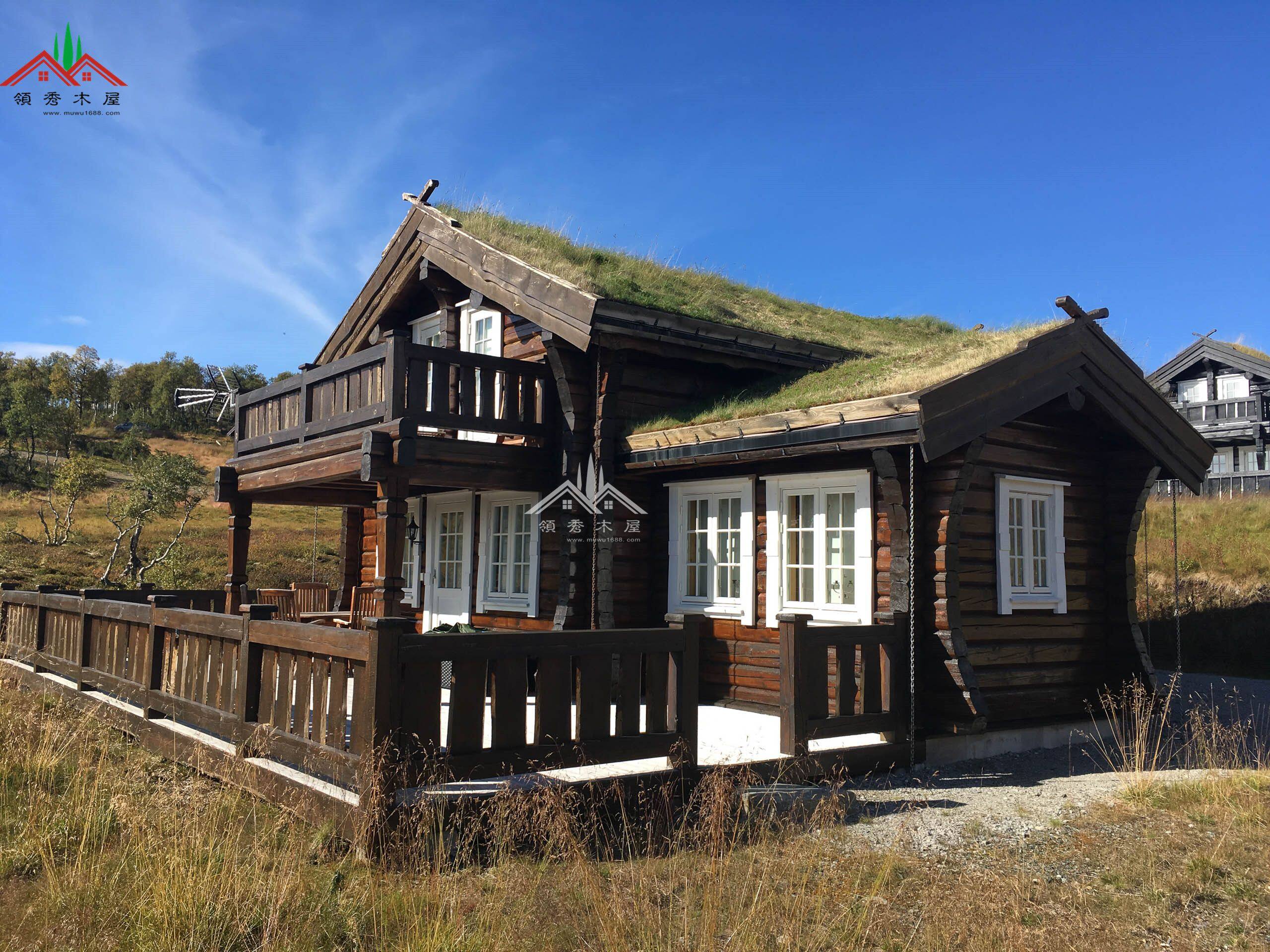 屋頂可以長(zhǎng)綠色植物的重型木刻楞木屋別墅