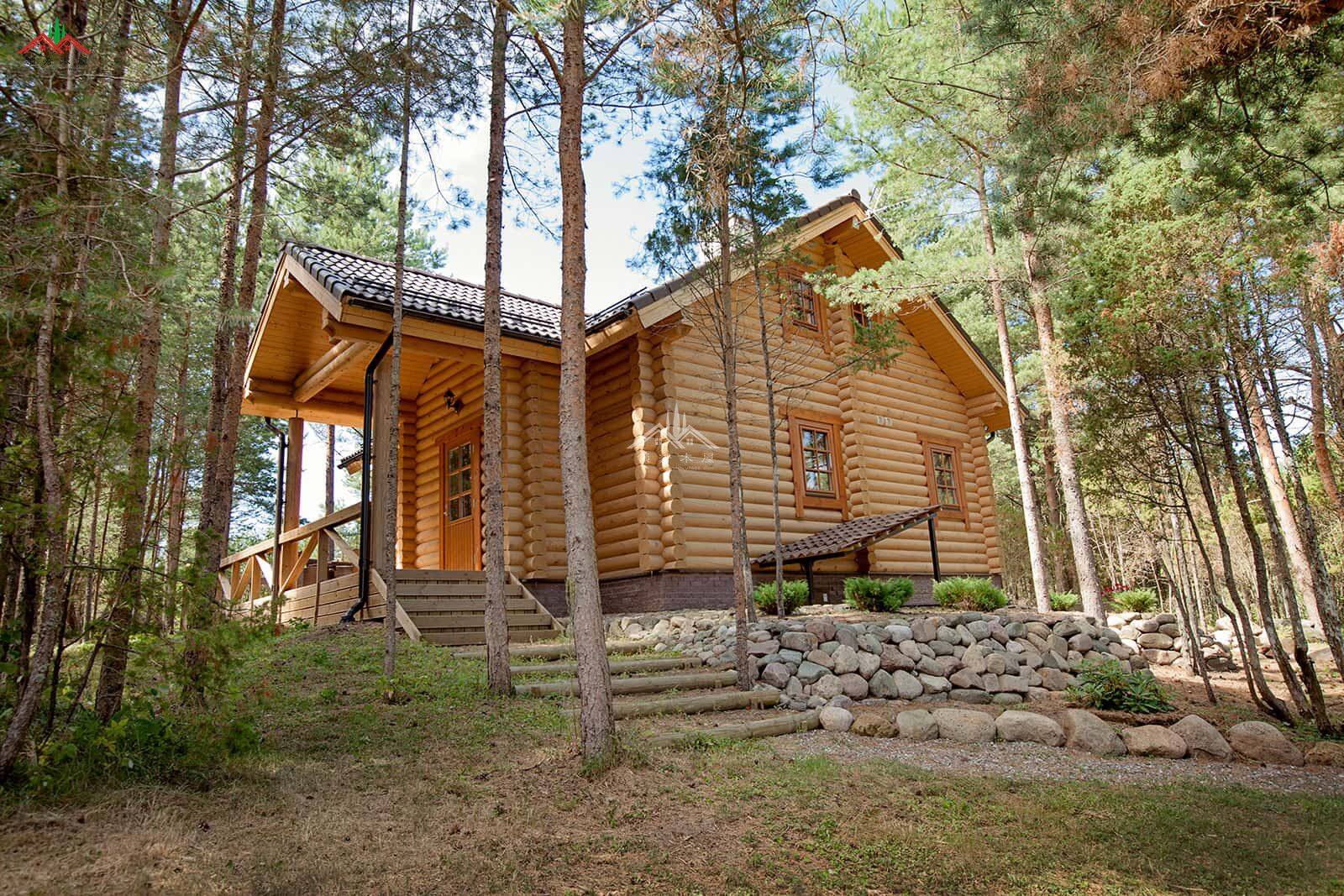 雙層三房重型木刻楞木屋別墅