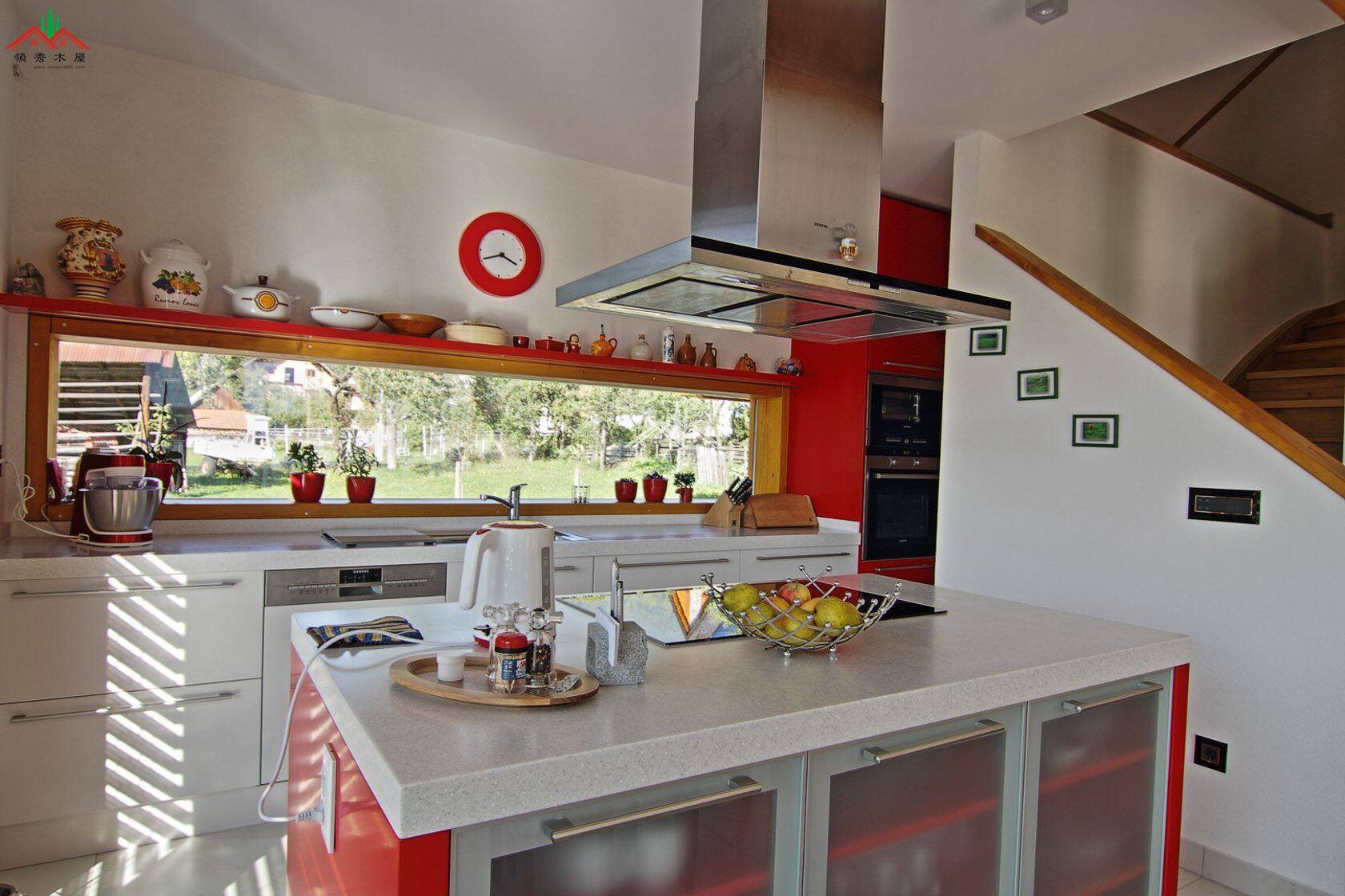 梁柱框架木屋別墅