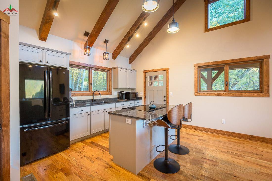 梁柱型雙層木屋別墅