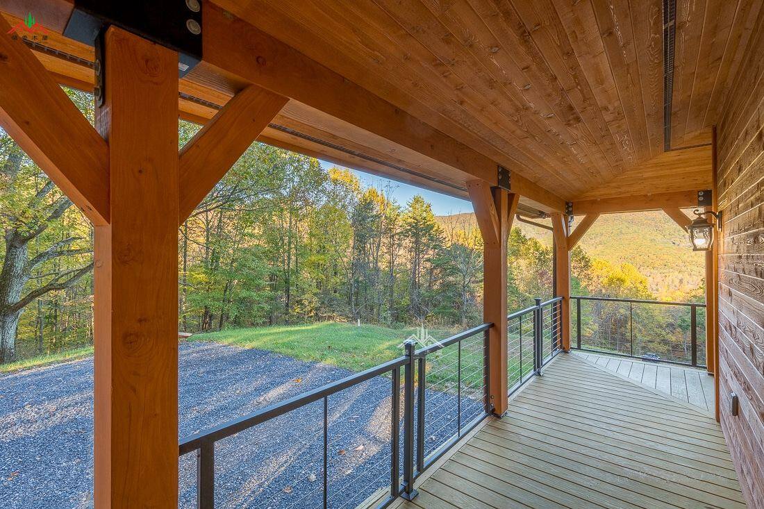 梁柱型雙層木屋別墅