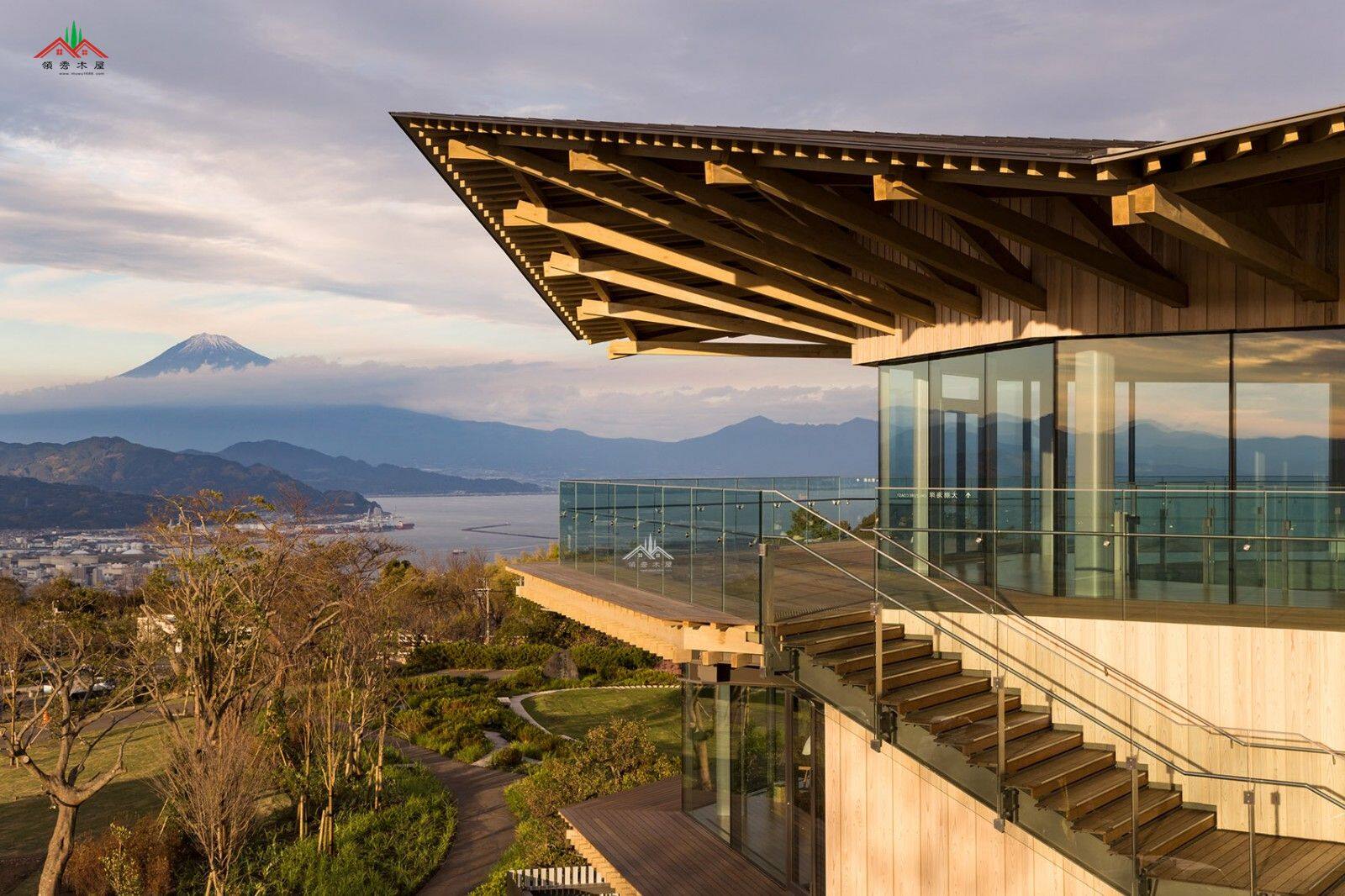 公共木結(jié)構(gòu)建筑