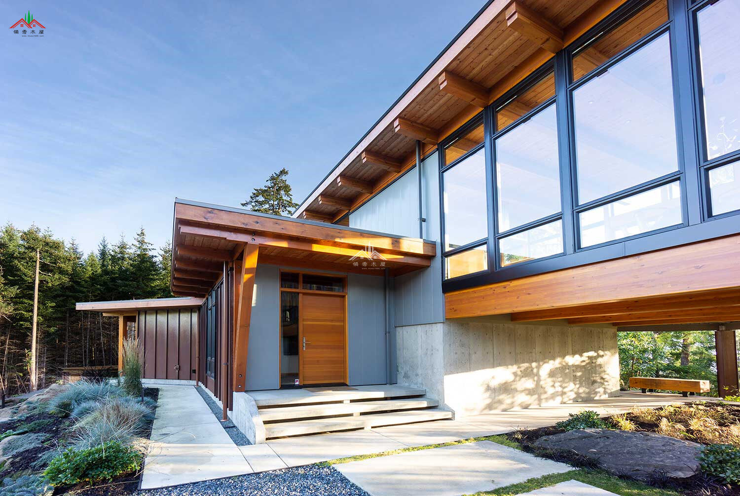 花旗松現(xiàn)代風(fēng)格木屋