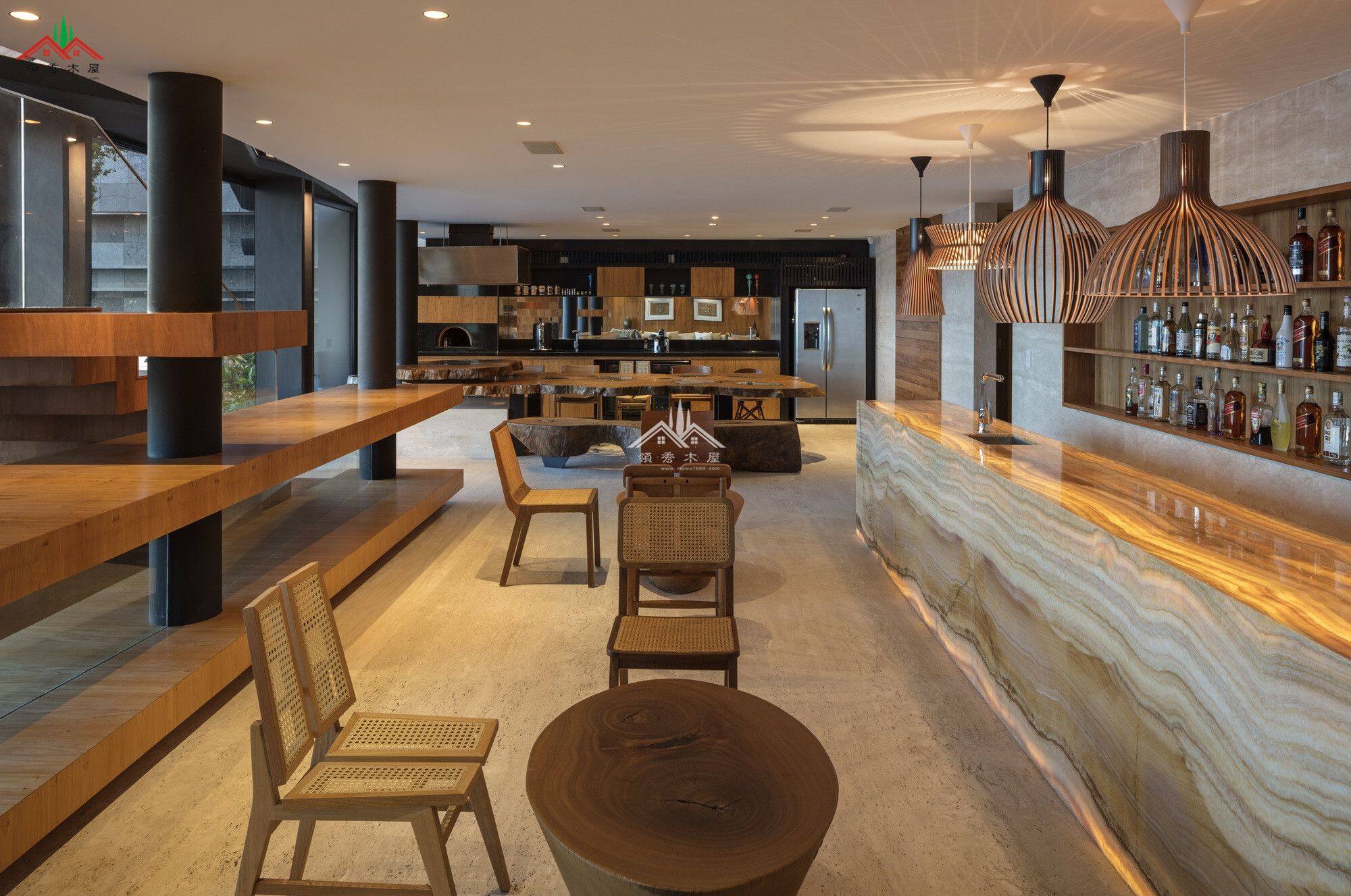 弧形膠合梁木屋