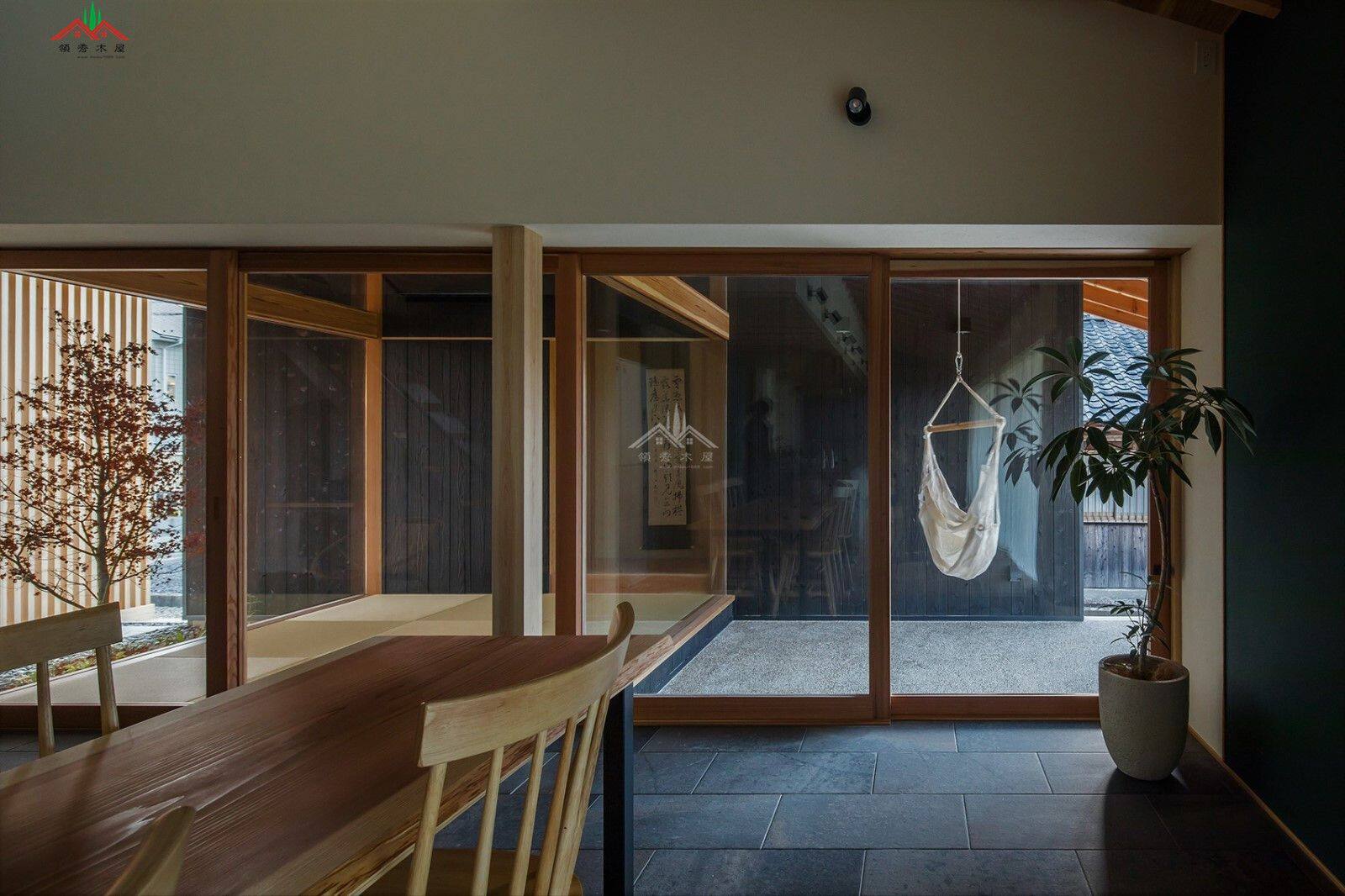 日式風(fēng)格鄉(xiāng)下木結(jié)構(gòu)民宿酒店