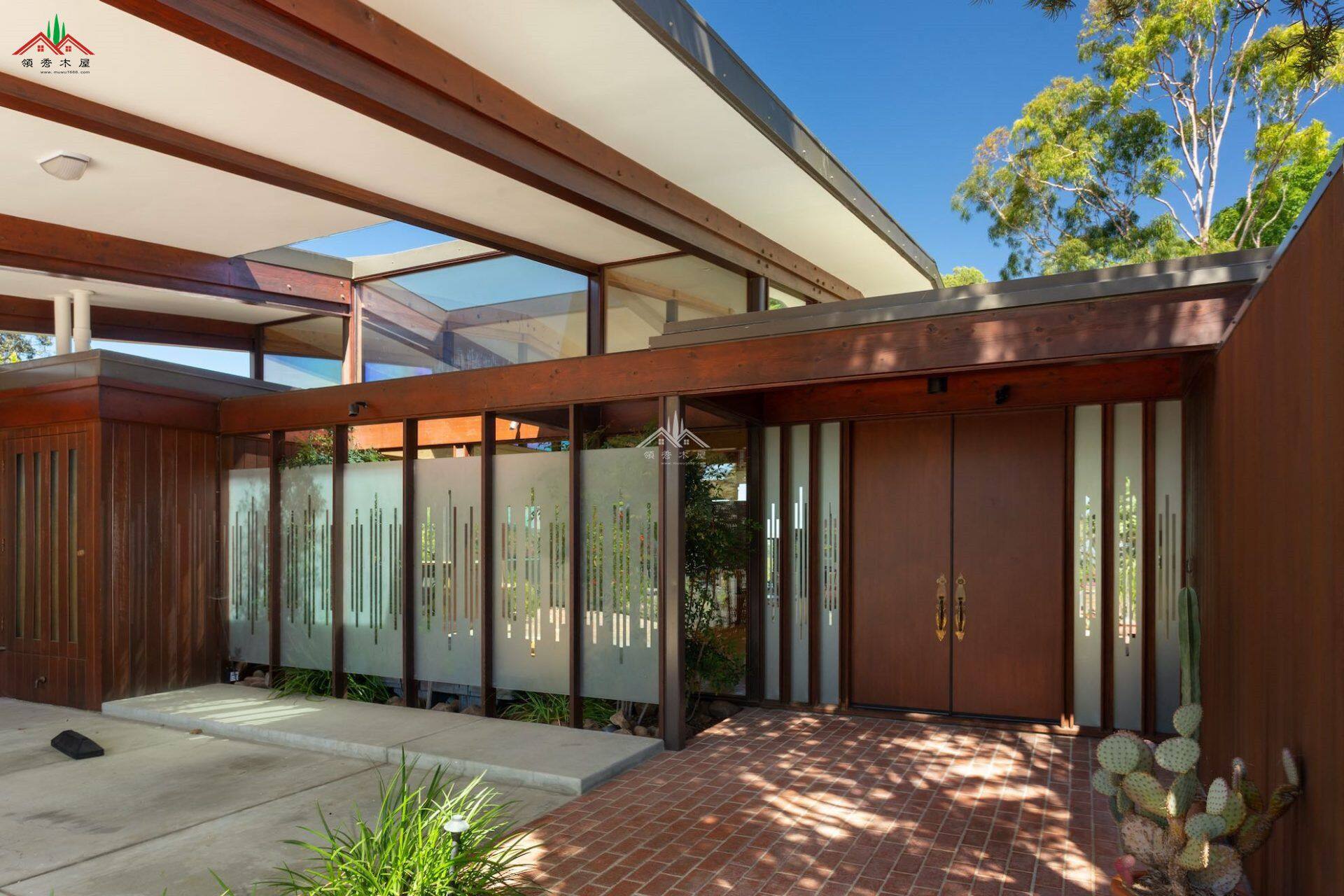 現(xiàn)代風(fēng)格木屋