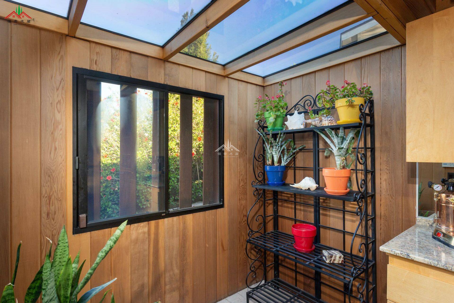 現(xiàn)代風(fēng)格木屋