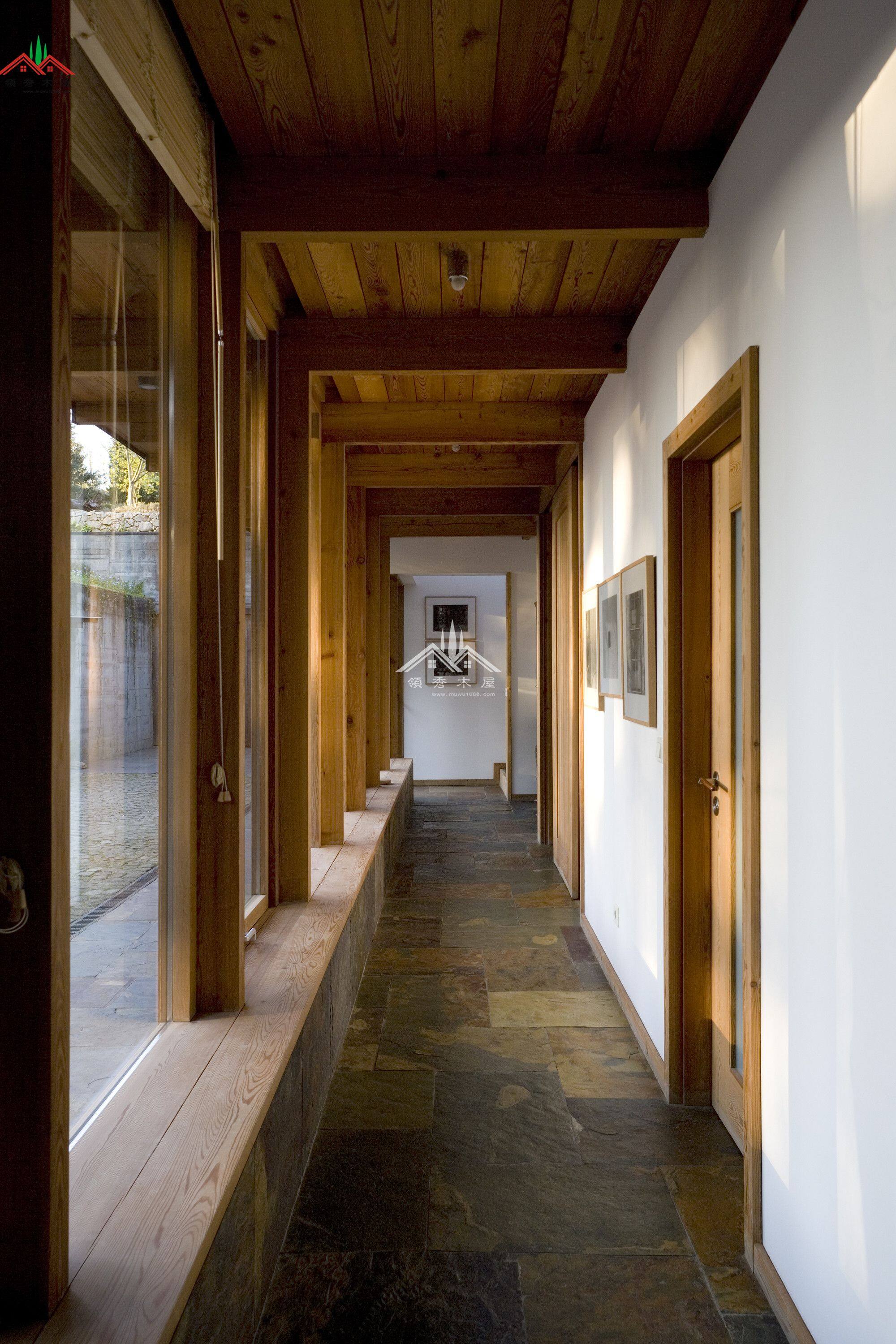 木結(jié)構(gòu)會(huì)所木屋