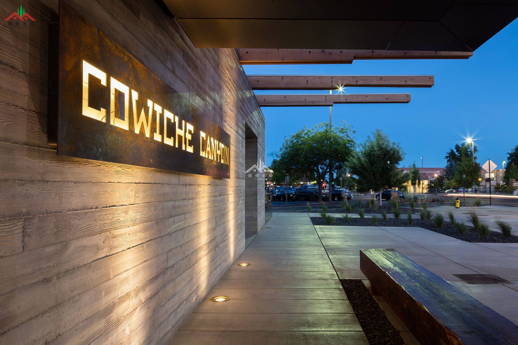 鋼木混合餐廳木屋