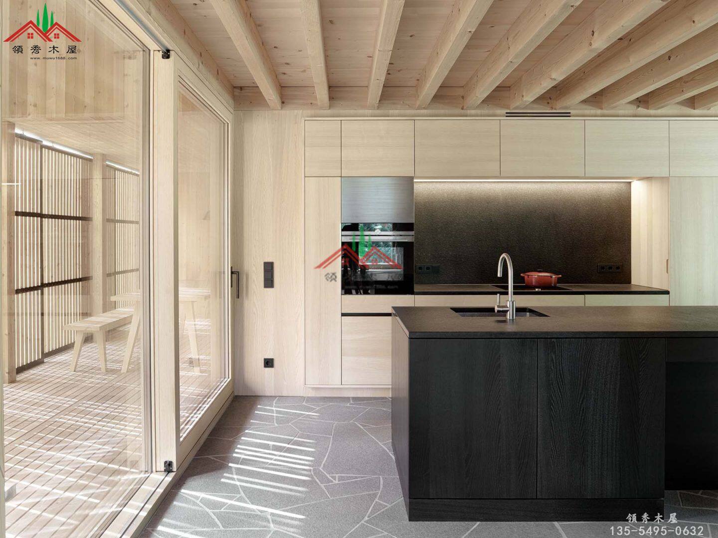 外觀樸素的鄉(xiāng)村木屋 (8).jpg