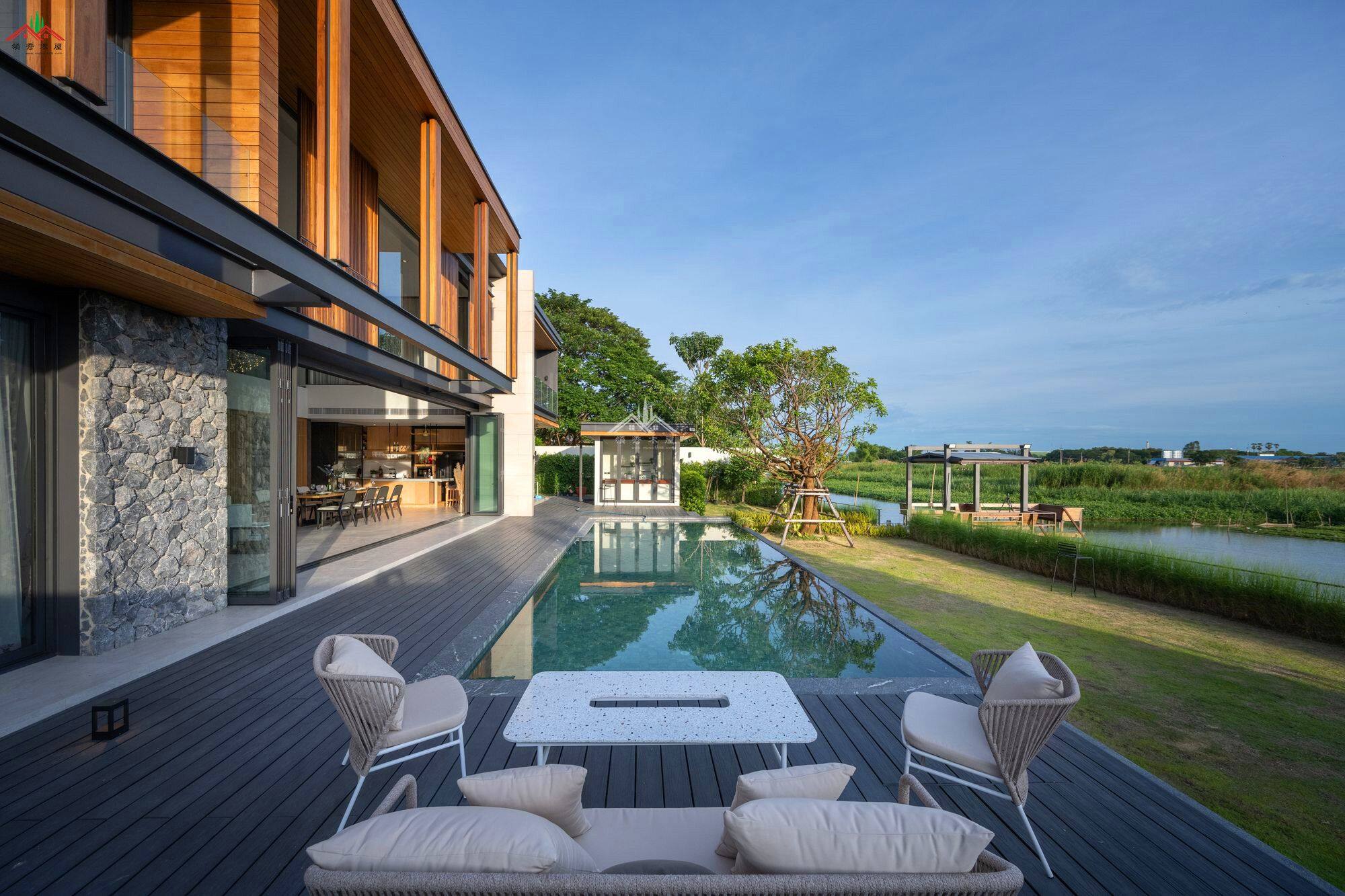 創(chuàng)意特色木別墅住宅