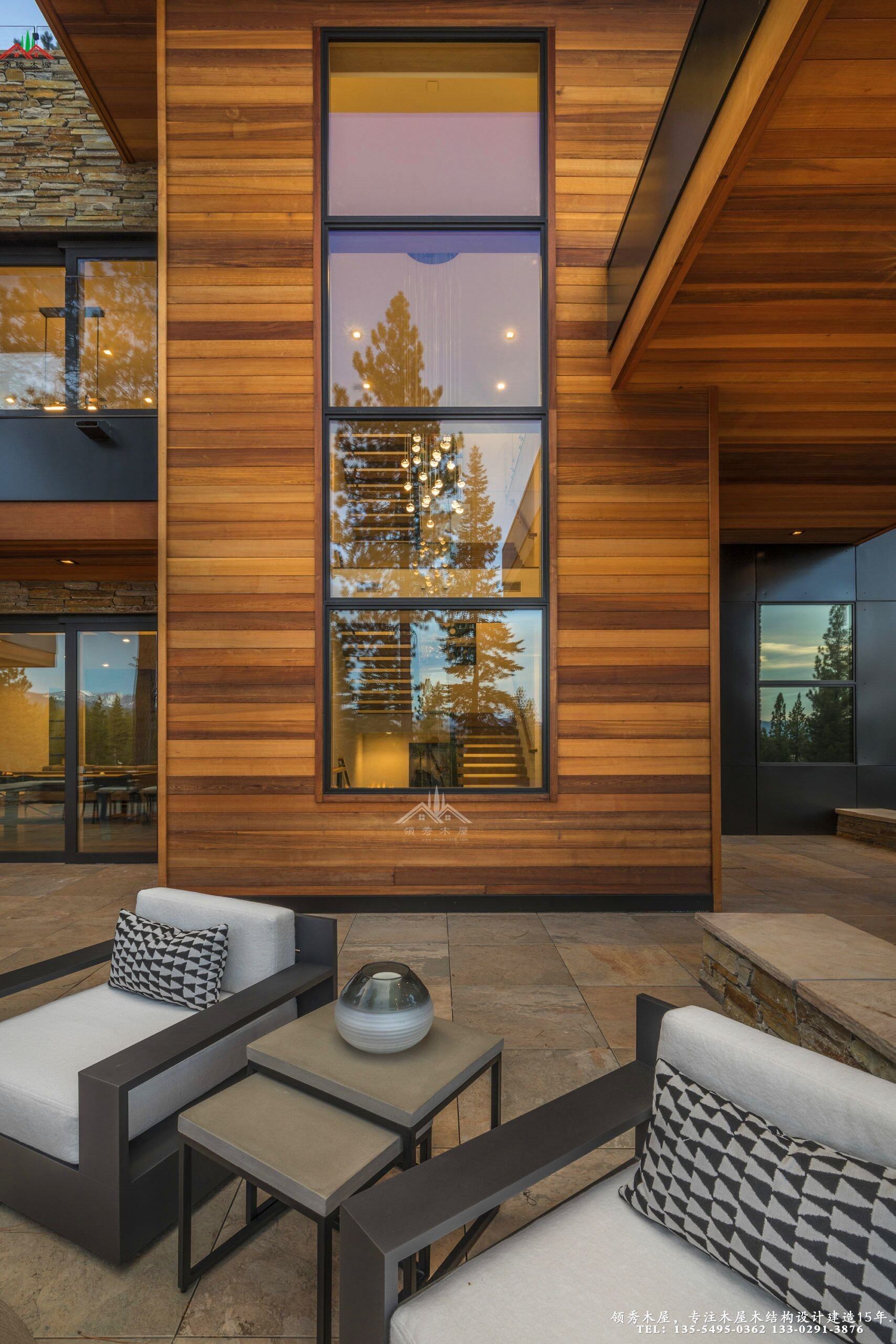 純現(xiàn)代風(fēng)格木別墅