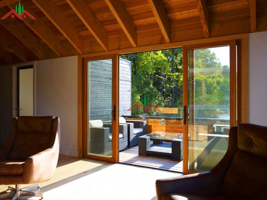 湖邊上的度假木屋