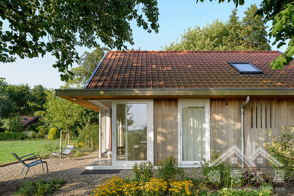 美式小木屋_防腐木屋_領(lǐng)秀木屋_木屋建造